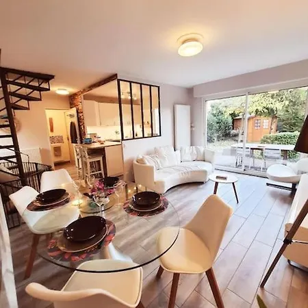 Le Patio Garonne Maison 6 Personnes, Climatise, Netflix