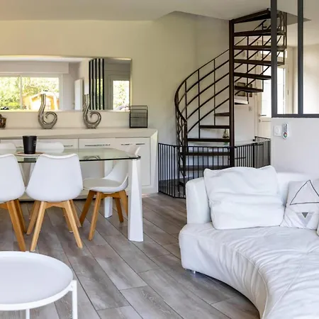 Villa Le Patio Garonne Maison 6 Personnes, Climatise, Netflix